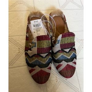 Universal Thread sandals